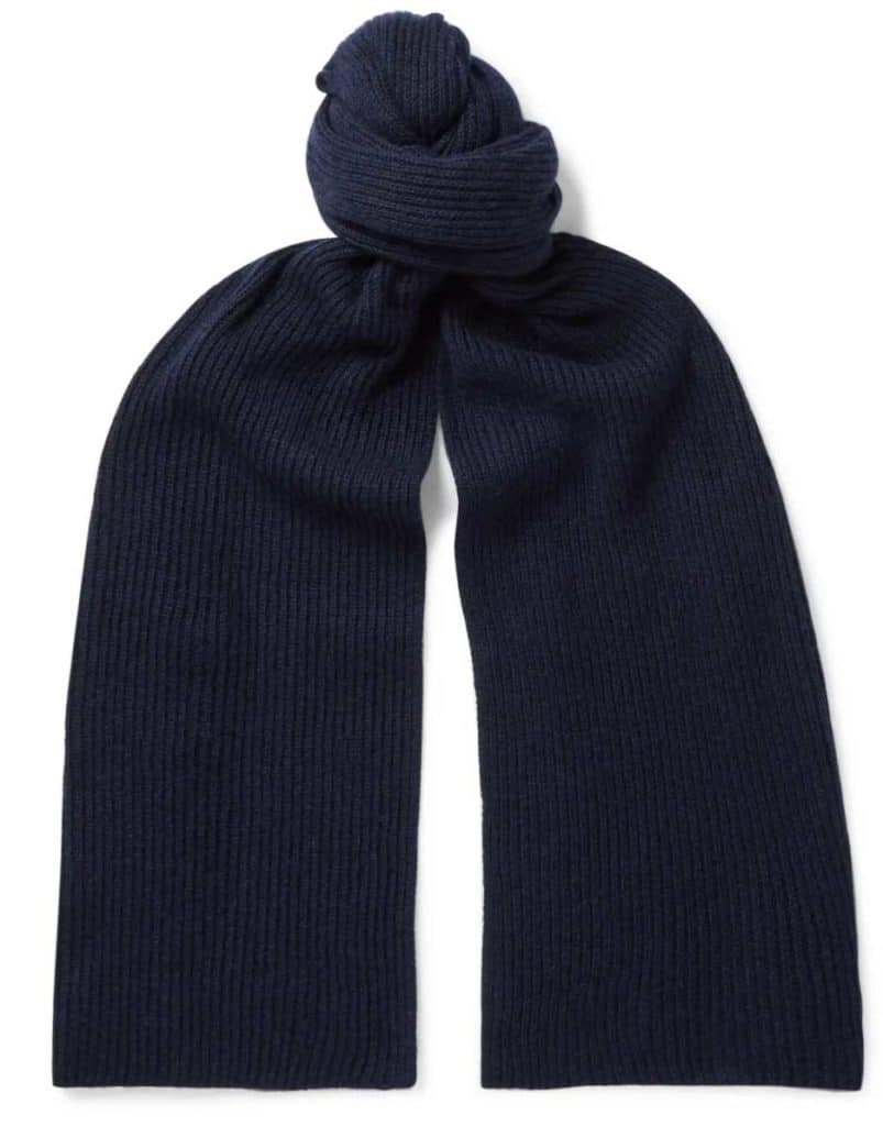 How To Wear A Knotted Blue Scarf