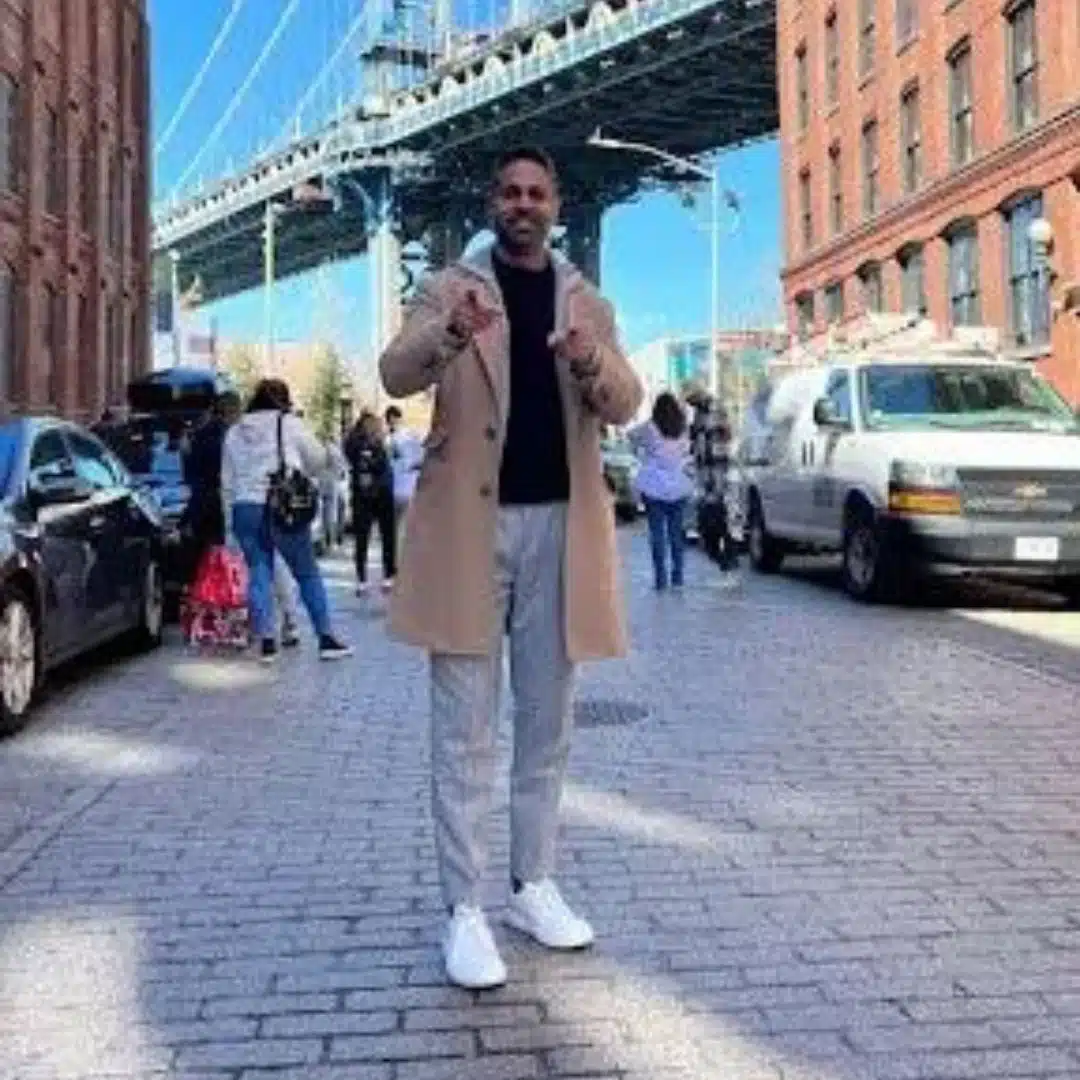 Finance-Expert-Ramit-Sethi-Wearing-A-Sweater-On-The-Set-Of-Netflixs-How-To-Get-Rich